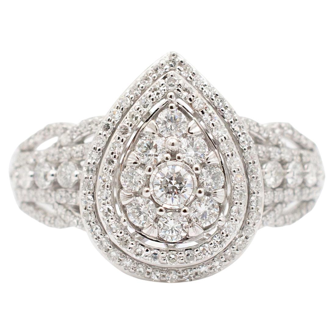 Bague de fiançailles pour femme en or blanc 10 carats avec grappe de diamants en forme de poire