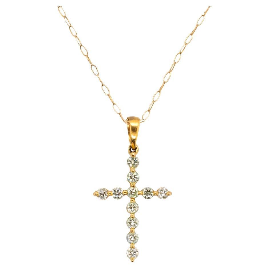 10K Yellow Gold Diamond Accent Fashion Pendant Necklace For Sale at 1stDibs