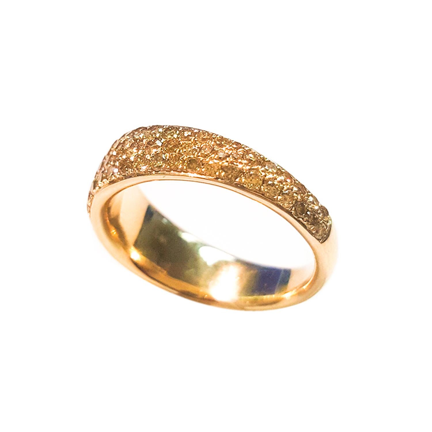 Modern Ladies 14 Karat Yellow Gold and Natural Yellow Diamond Band For Sale