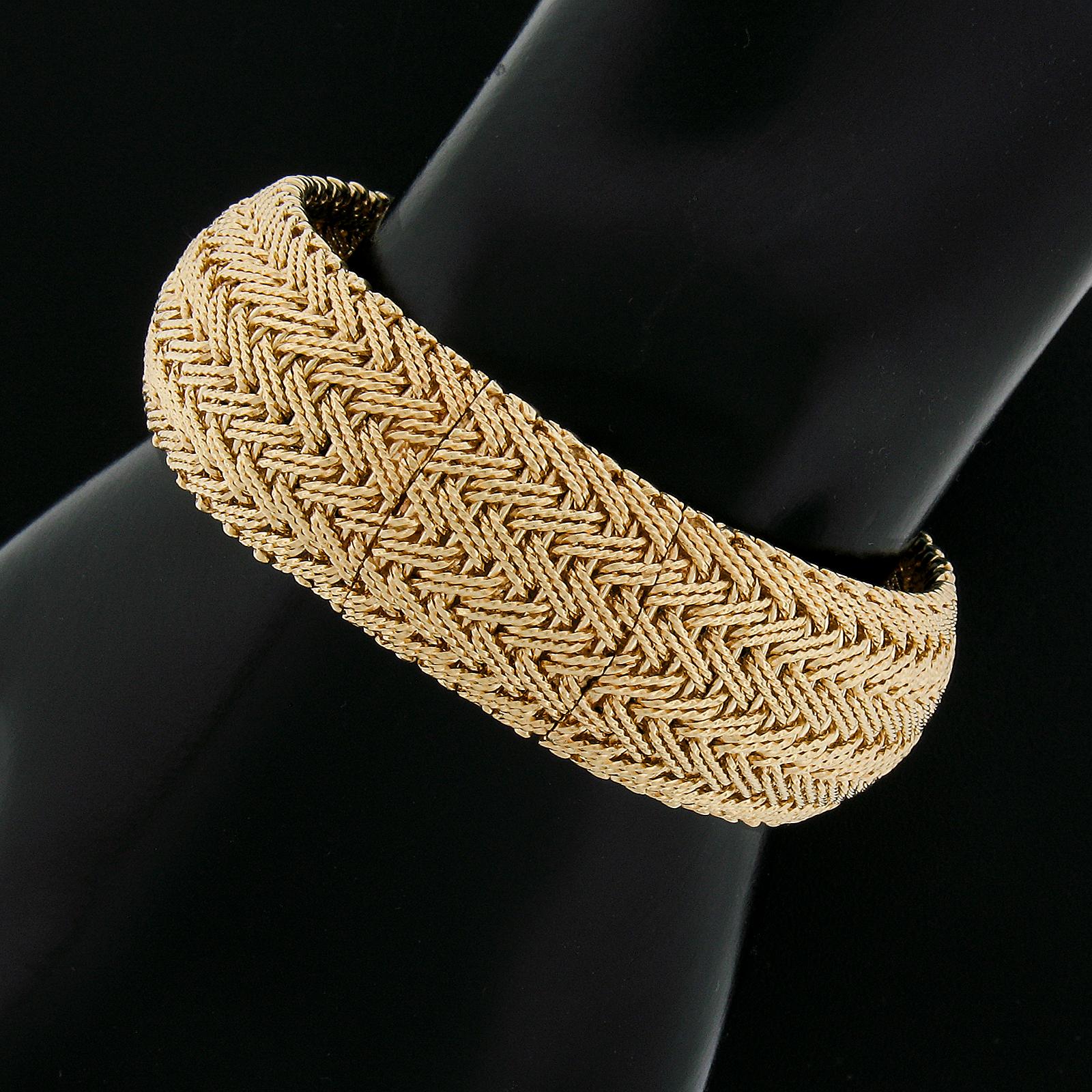 Ladies 14k Gold Omega Hidden Wrist Watch w / Chevron Weave Link Wide Bracelet Damen im Angebot