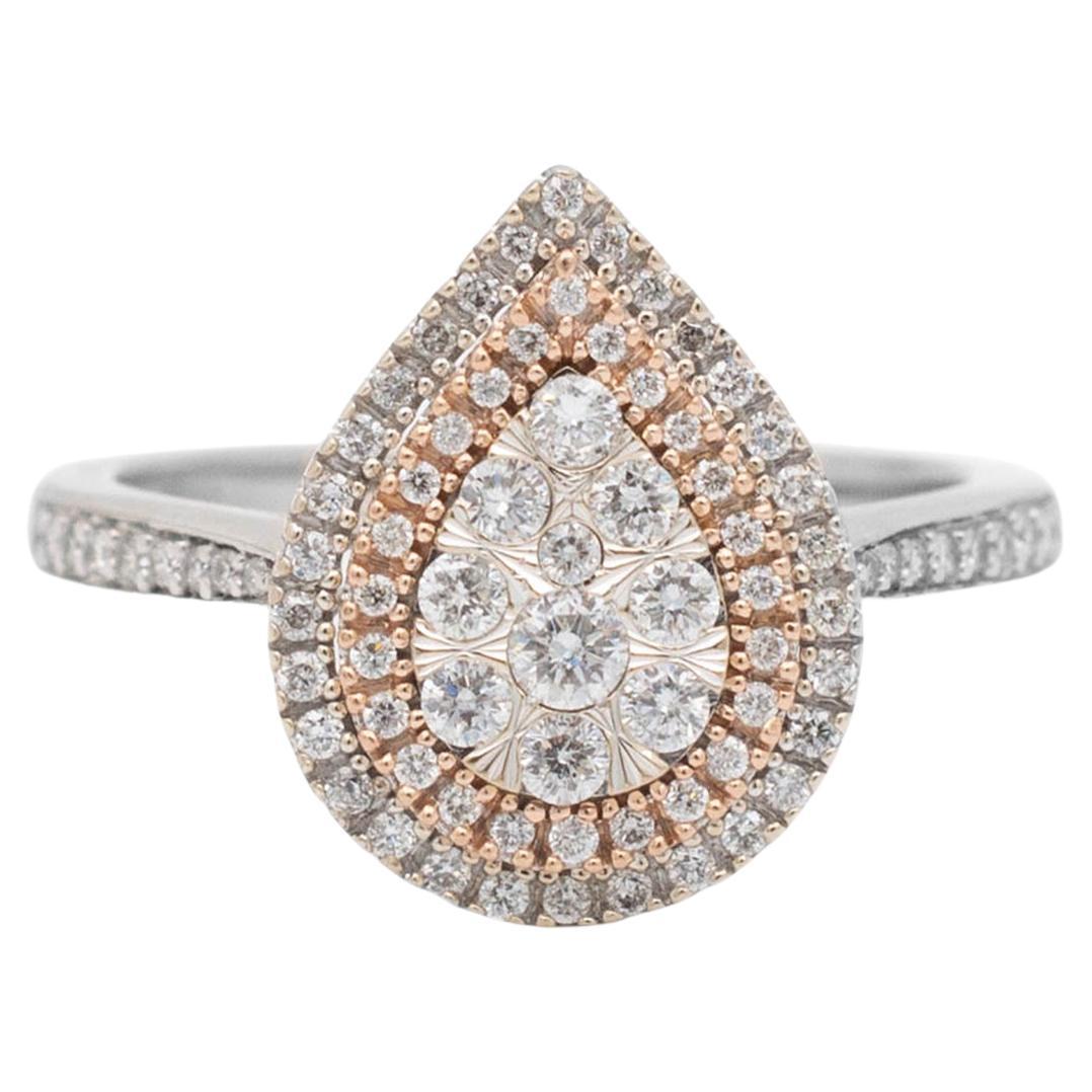 Bague de fiançailles pour dames en or rose 14K avec diamant en forme de poire et grappe en vente