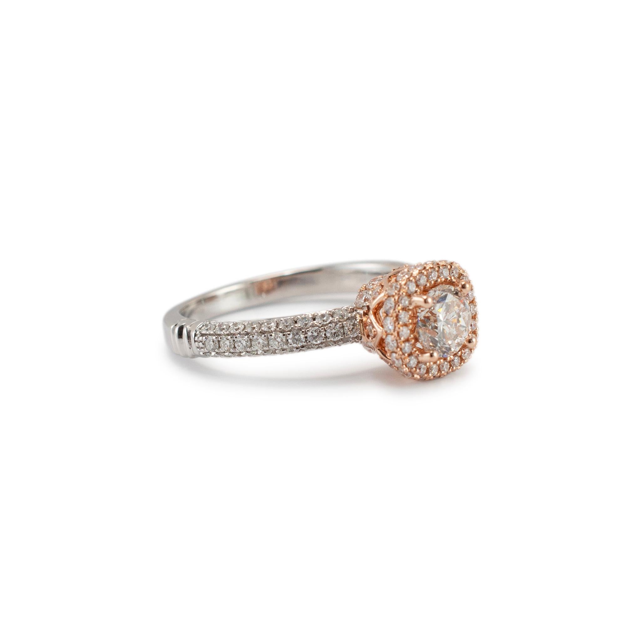 Anillo de compromiso de diamante halo redondo de 0,65 ct en oro blanco y rosa de 14 quilates para mujer en Excelente estado para la venta en Houston, TX