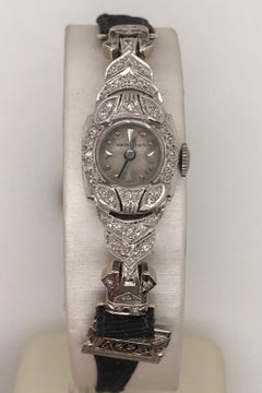 Ladies 14 Karat White Gold 1940s Small Wristwatch