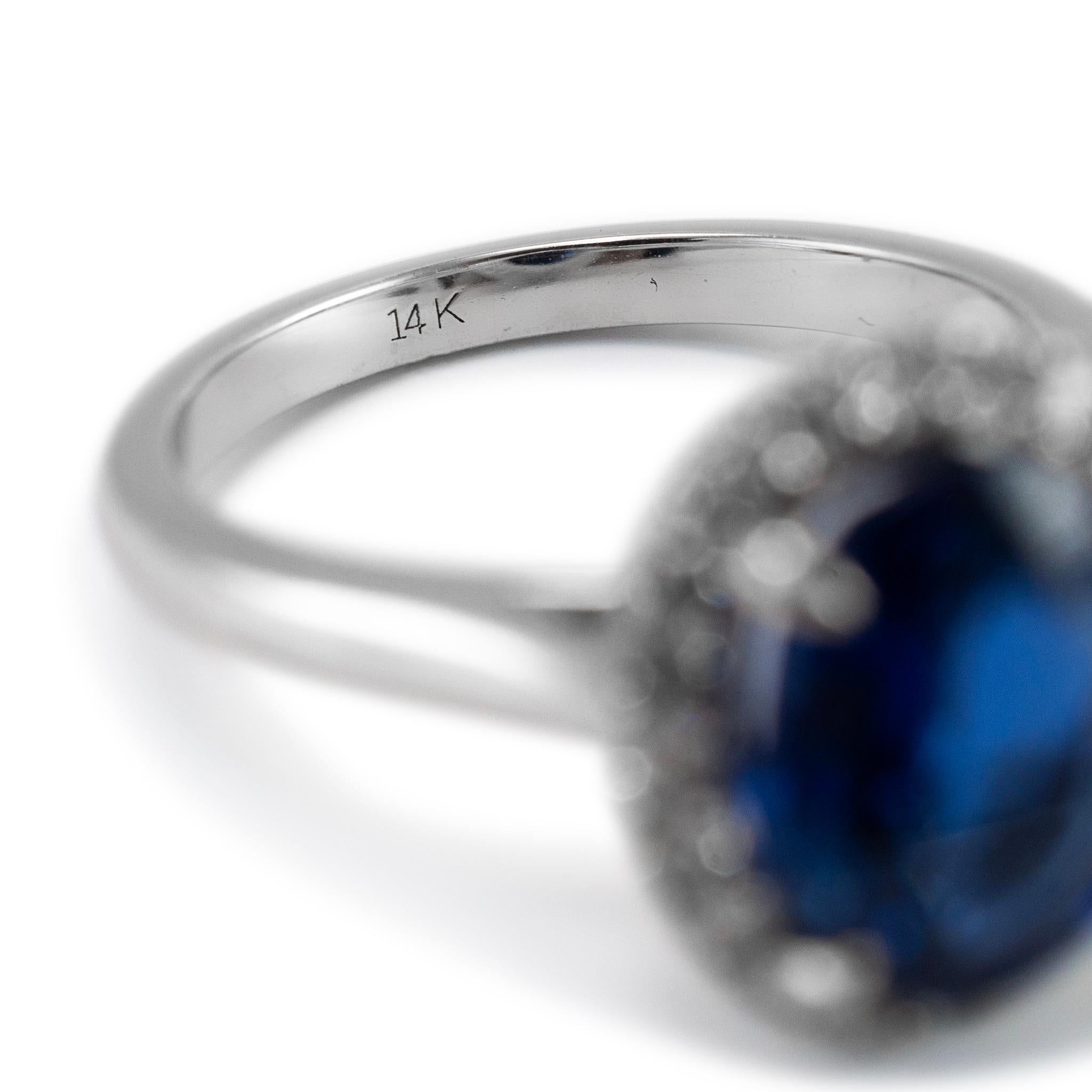 Ladies 14K White Gold 2.95ct Blue Sapphire Halo Diamond Cocktail Ring im Angebot 1