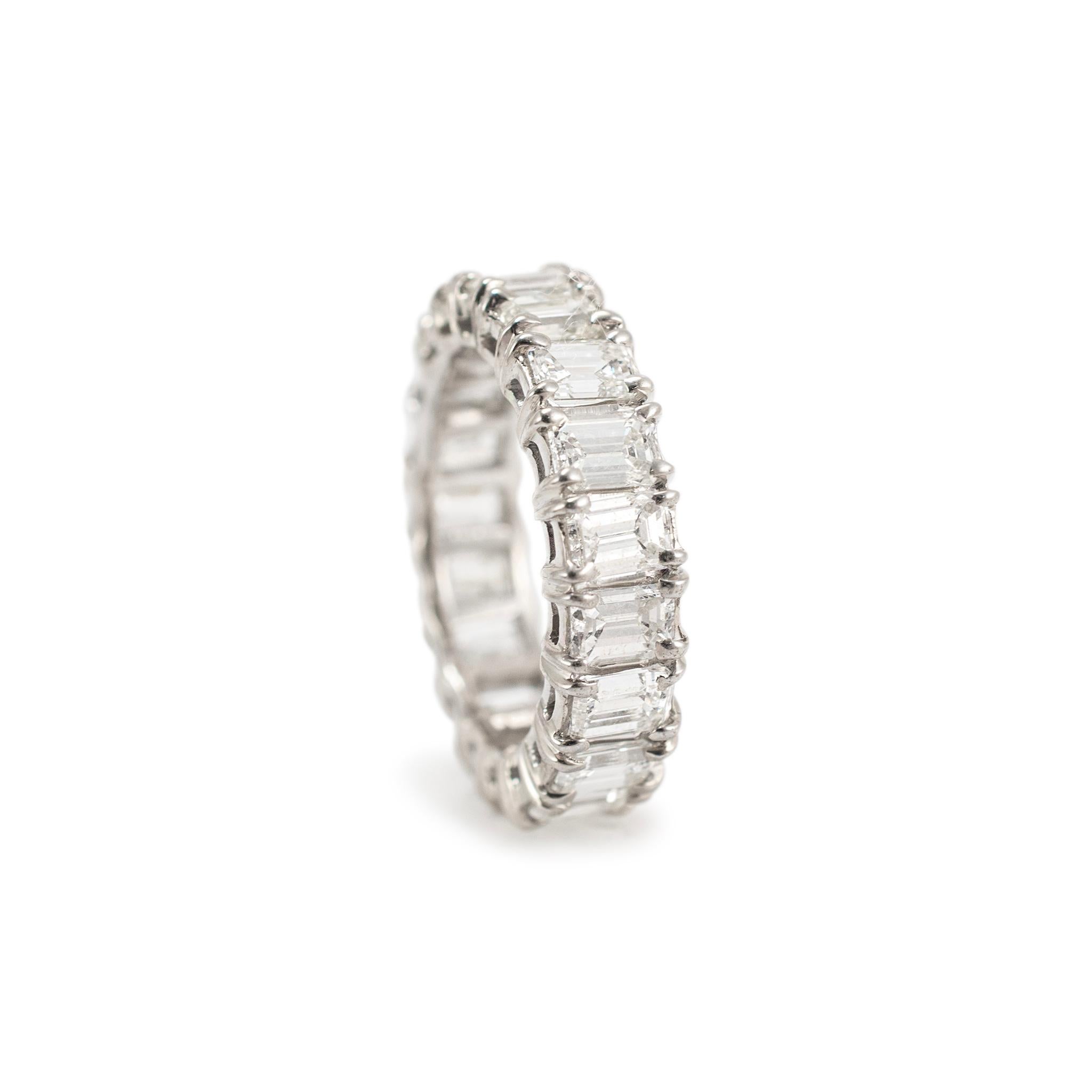 Women's Ladies 14K White Gold 4.63ct Full Eternity Emerald Cut Diamond Wedding Band For Sale