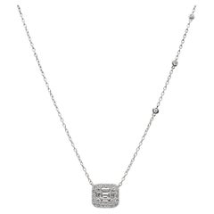 Collier pendentif rectangulaire en or blanc 14 carats avec diamants baguettes et ronds pour femmes