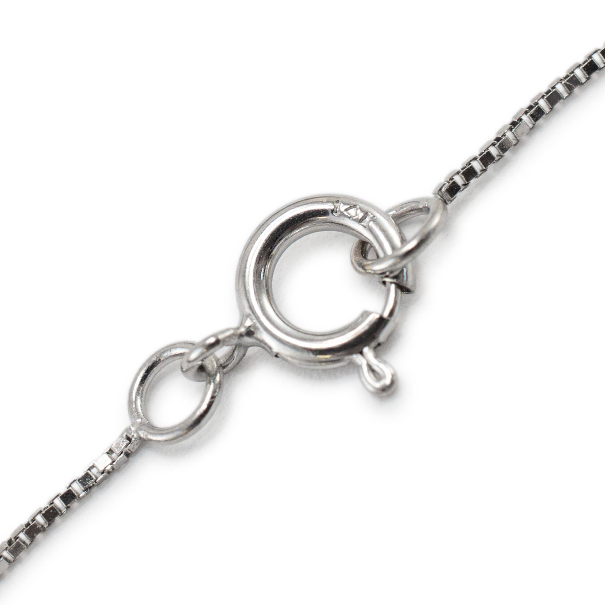 Collier avec pendentif en or blanc 14K et diamants pavés en forme de trèfle pour dames Pour femmes en vente