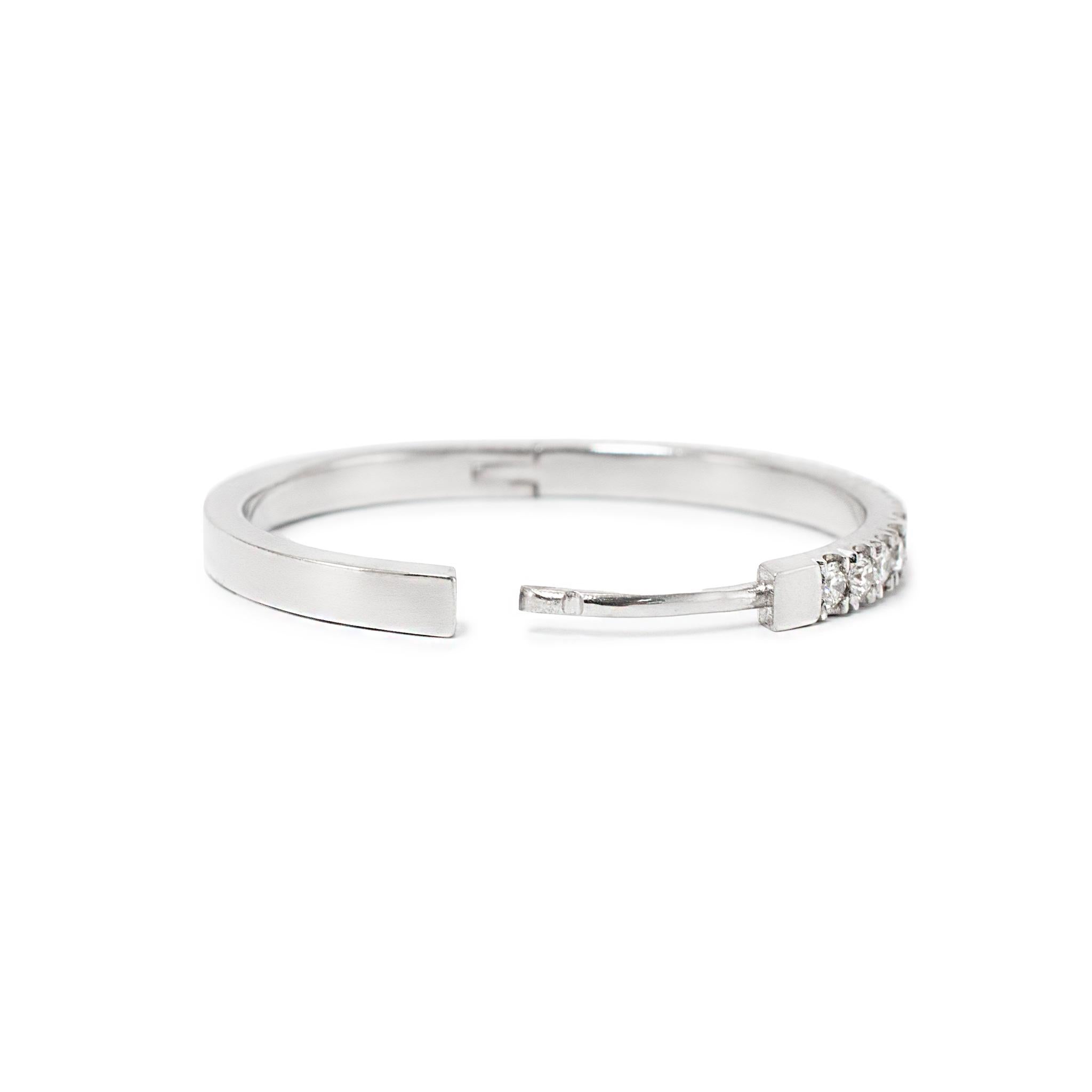 Ladies 14K White Gold Half Eternity 1.22ct Pave Diamond Hoop Ears Excellent état - En vente à Houston, TX