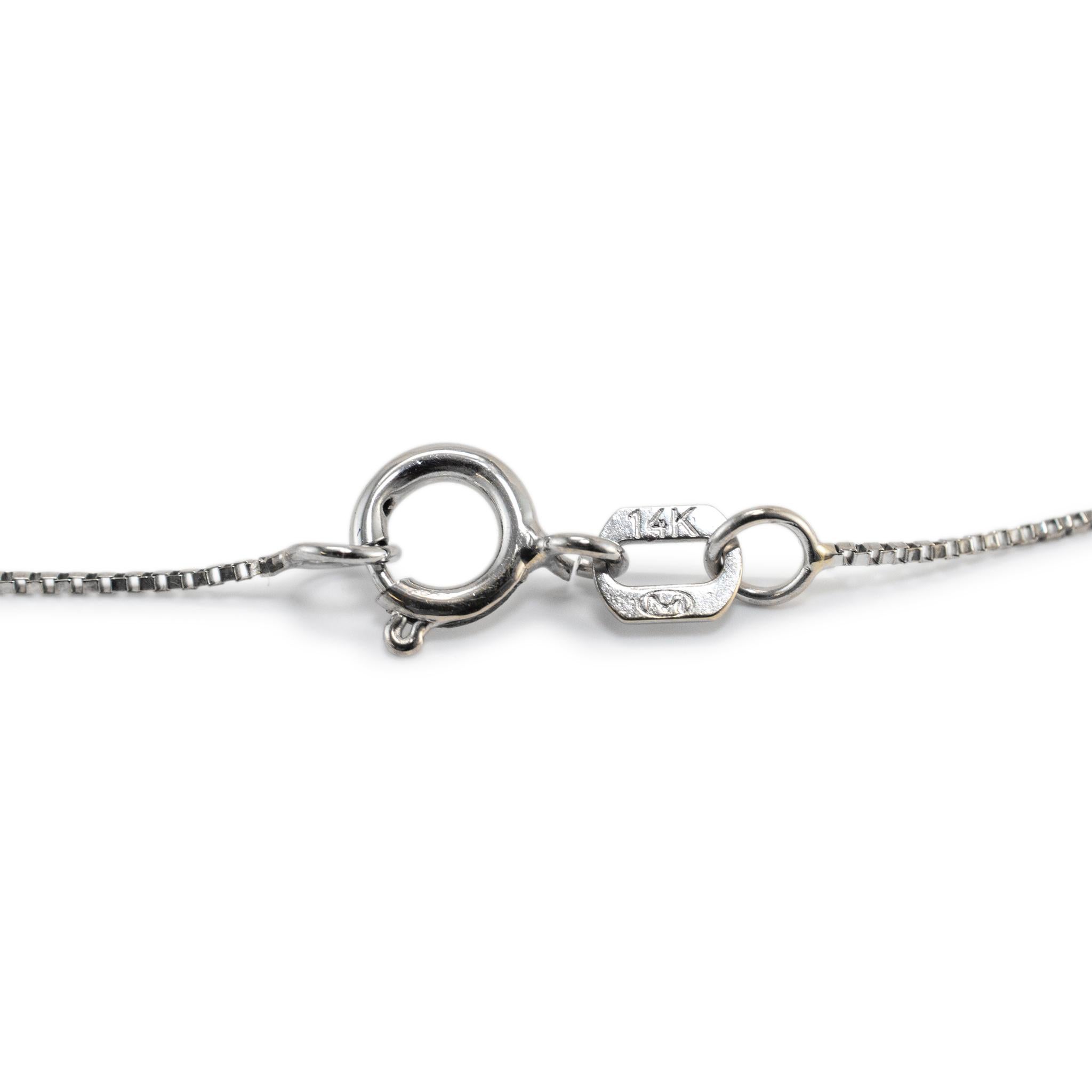 Collier à pendentifs en or blanc 14K avec diamants en forme de coeur ouvert pour dames Pour femmes en vente