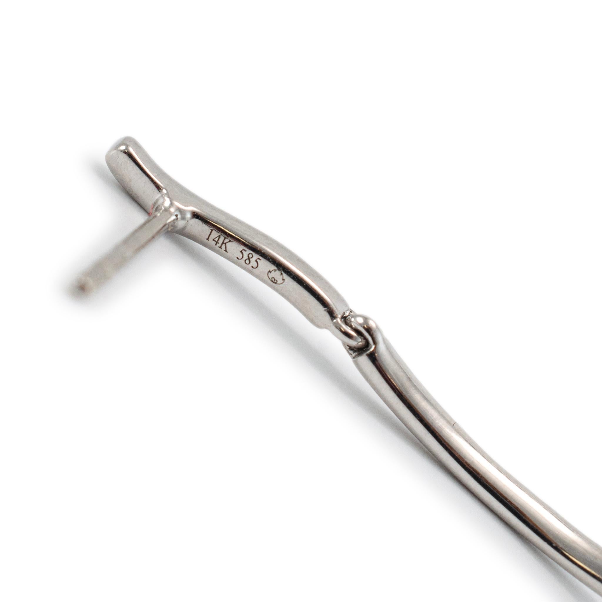 Damen 14K Weißgold Pavé-Diamant-Tropfen-Ohrringe mit gebogenem Stick im Zustand „Hervorragend“ in Houston, TX