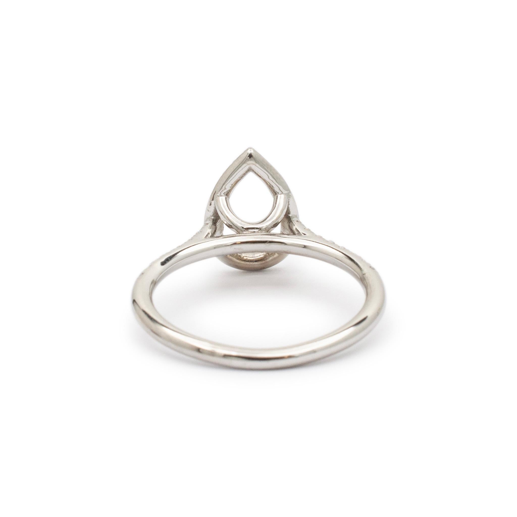 Damen 14K Weißgold Birne geformt Halo Diamant Semi Mount Verlobungsring im Angebot 1