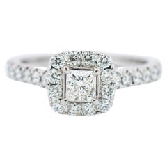 Bague de fiançailles pour femme en or blanc 14 carats avec halo de diamants