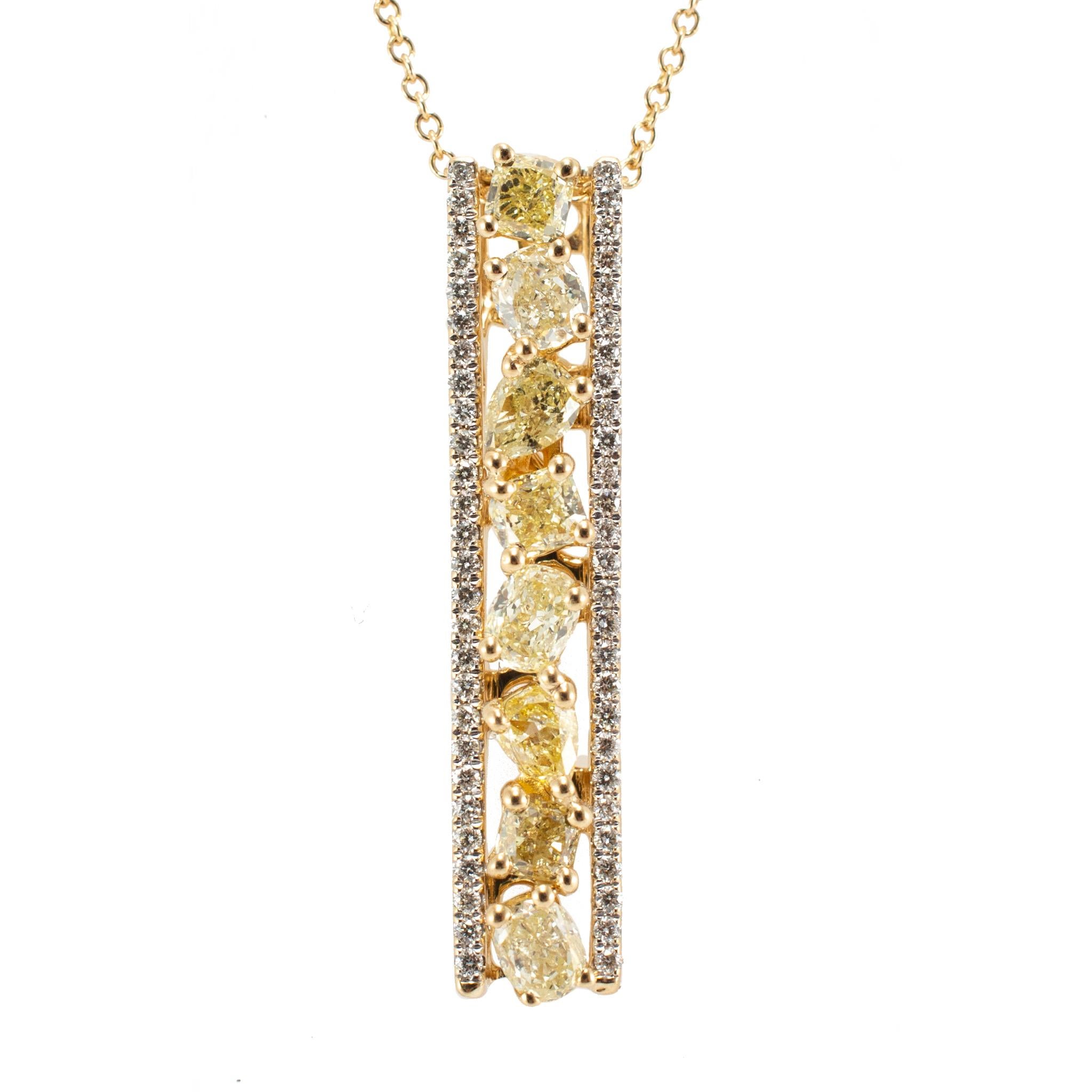 Genere: Donna

Tipo di metallo: Oro giallo 14 carati

Lunghezza della collana: 18.00 pollici

Peso della collana: 3,18 grammi

Lunghezza del ciondolo: 25,60 mm

Larghezza del ciondolo: 5,25 mm

Peso: 3.18 grammi

Collana da donna in oro giallo 14K