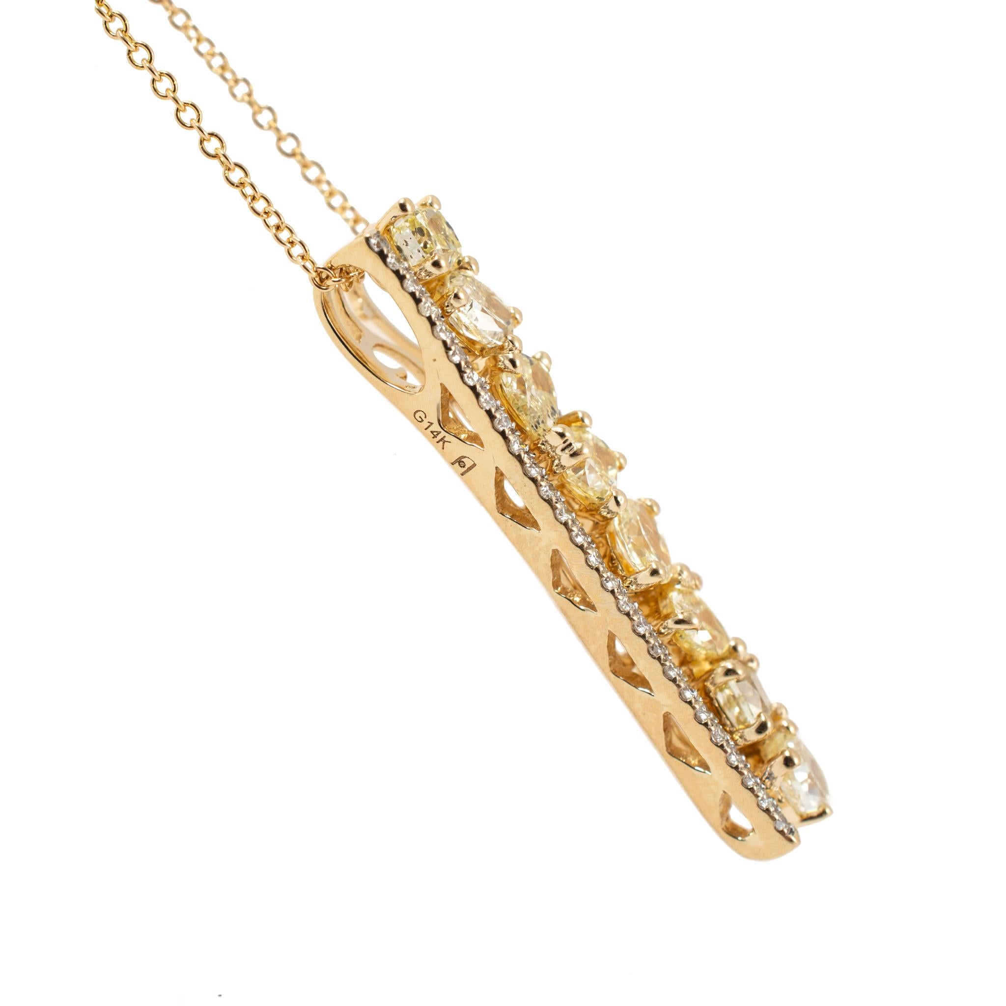 Collana da donna in oro giallo 14K con diamanti bianchi e gialli a due toni da 1,48 carati In condizioni ottime in vendita a Houston, TX