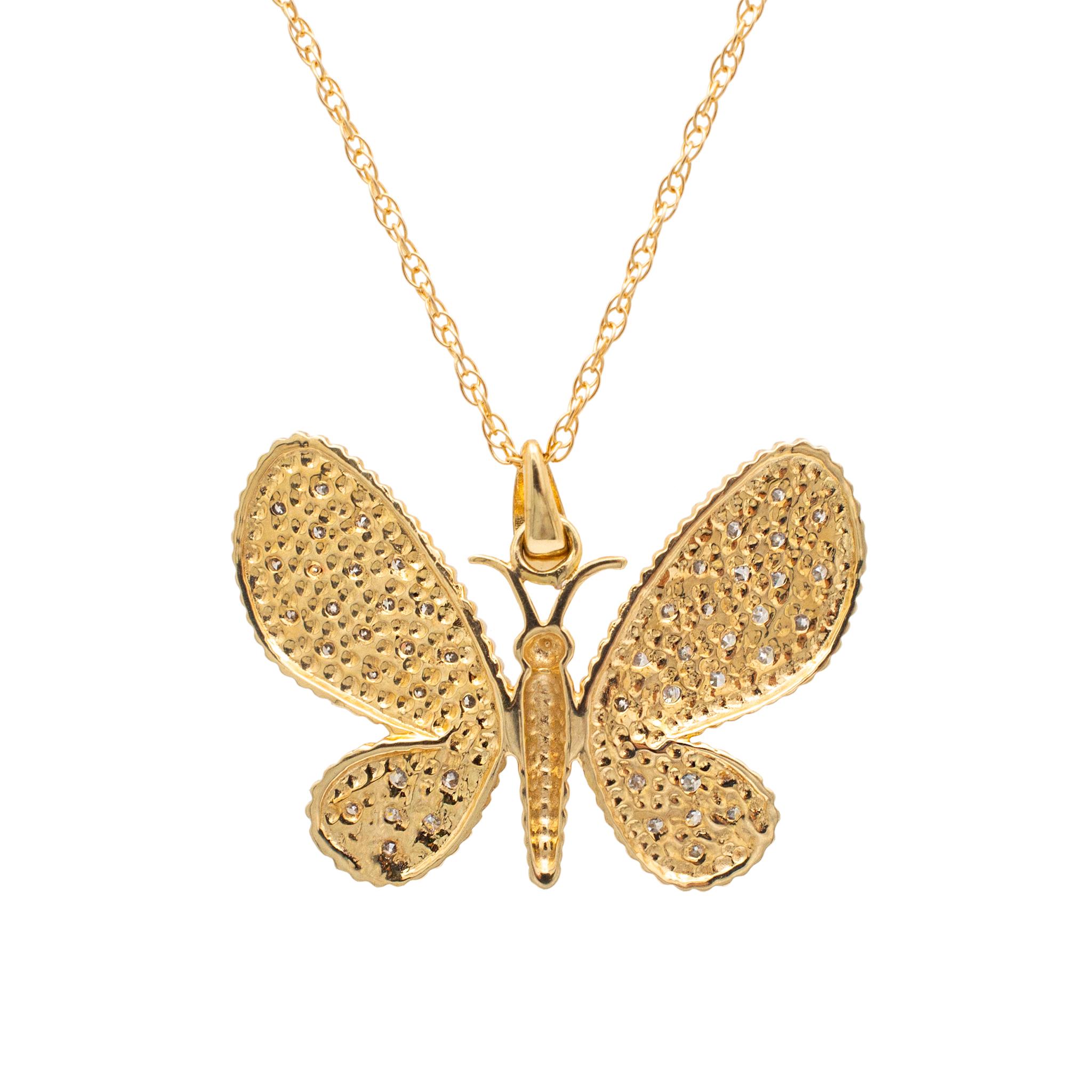 Ladies 14K Yellow Gold Cluster Pave Diamond Butterfly Pendant Necklace In Excellent Condition For Sale In Houston, TX