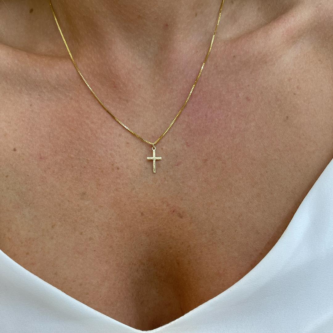 Ladies 14K Yellow Gold Cross Necklace 1