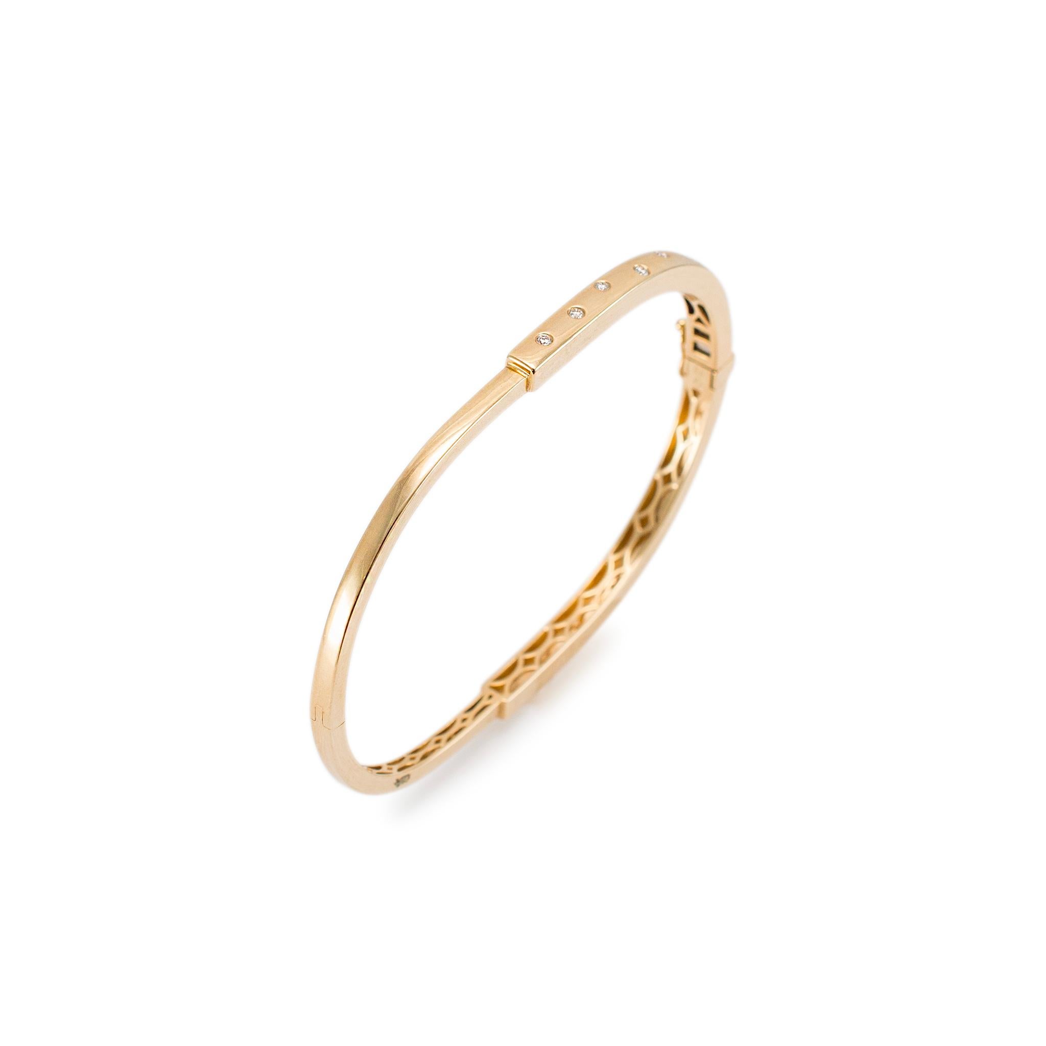 Geschlecht: Damen

Metall Typ: 14K Gelbgold 

L�änge: 6,50 Zoll 

Breite: 3,90 mm

Gewicht: 11,37 Gramm

Damen-Armband aus 14 Karat Gelbgold mit Diamanten. Das Metall wurde getestet und es wurde festgestellt, dass es sich um 14 Karat Gelbgold