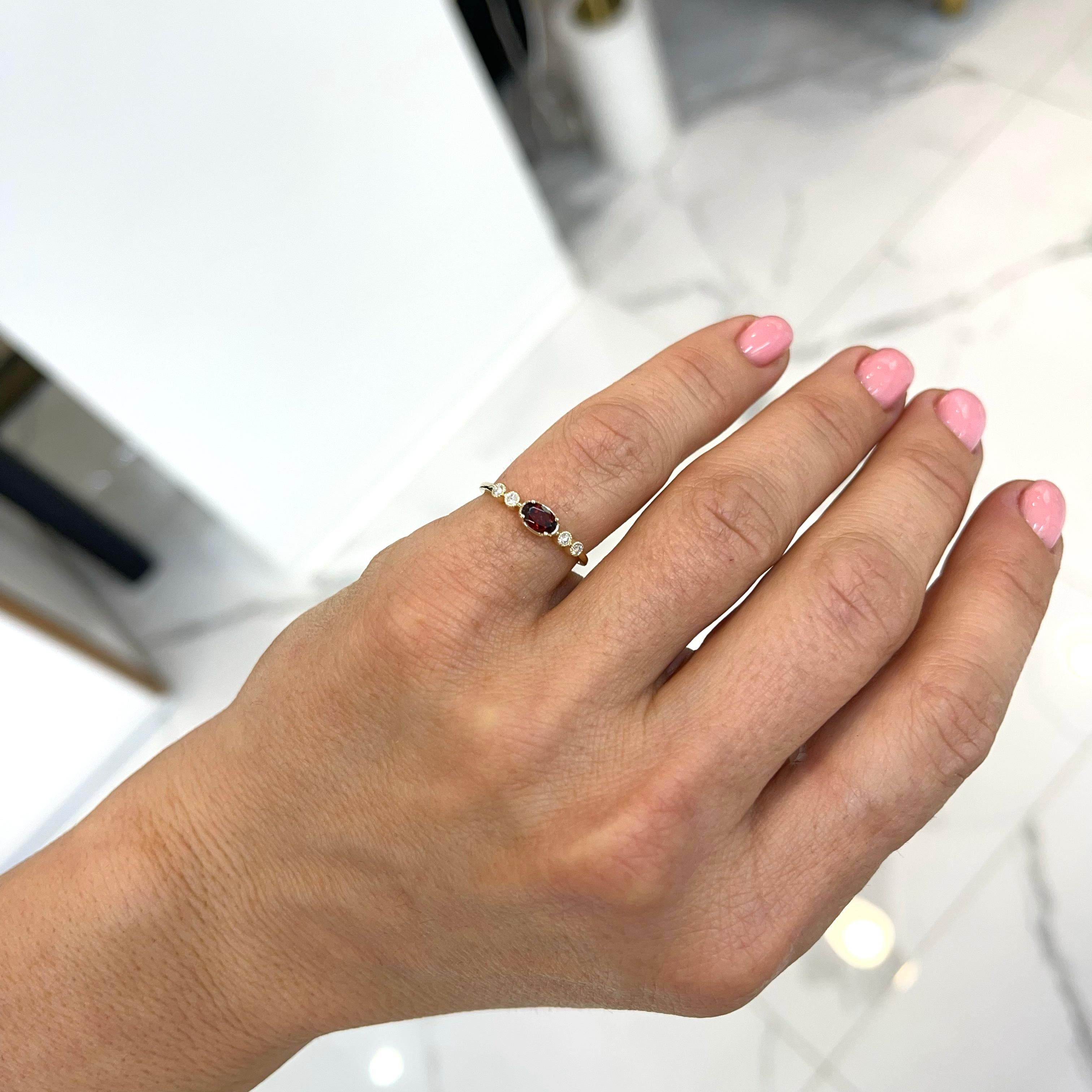 Damen 14k Gelbgold Granat-Diamant-Ring Cocktail-Ring im Angebot 3