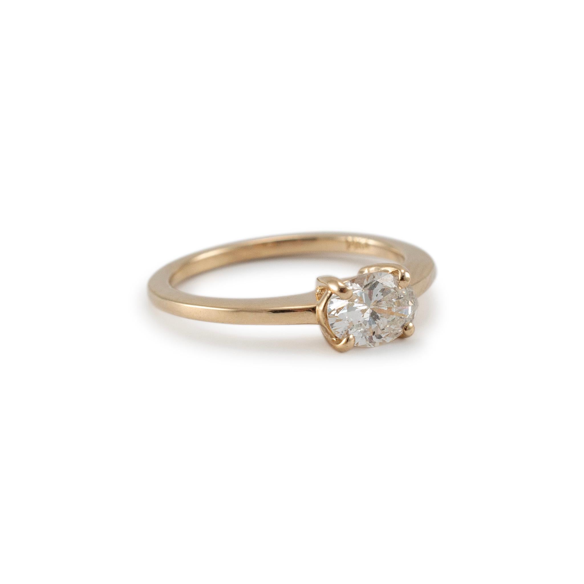 Ladies 14K Yellow Gold Horizontal Oval Diamond Solitaire Engagement Ring In Excellent Condition In Houston, TX