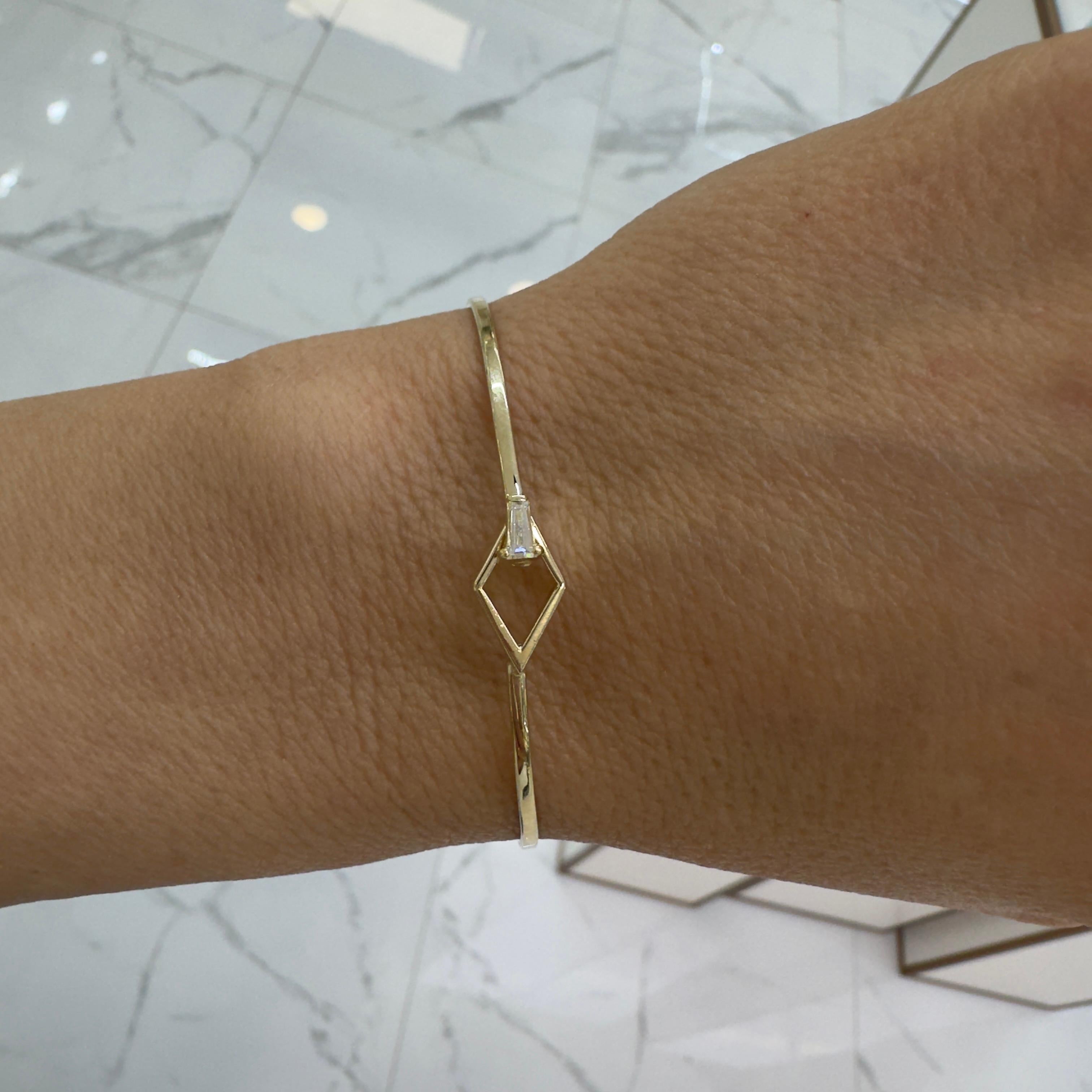 Ladies 14K Yellow Gold Rhombus Interlocking Bangle Bracelet For Sale 2