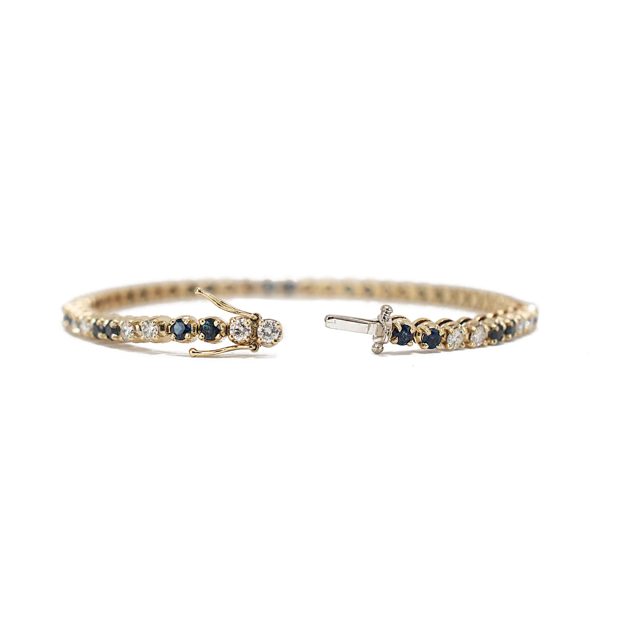 Bracciale tennis alternato da donna in oro giallo 14K con zaffiro e diamante In condizioni ottime in vendita a Houston, TX