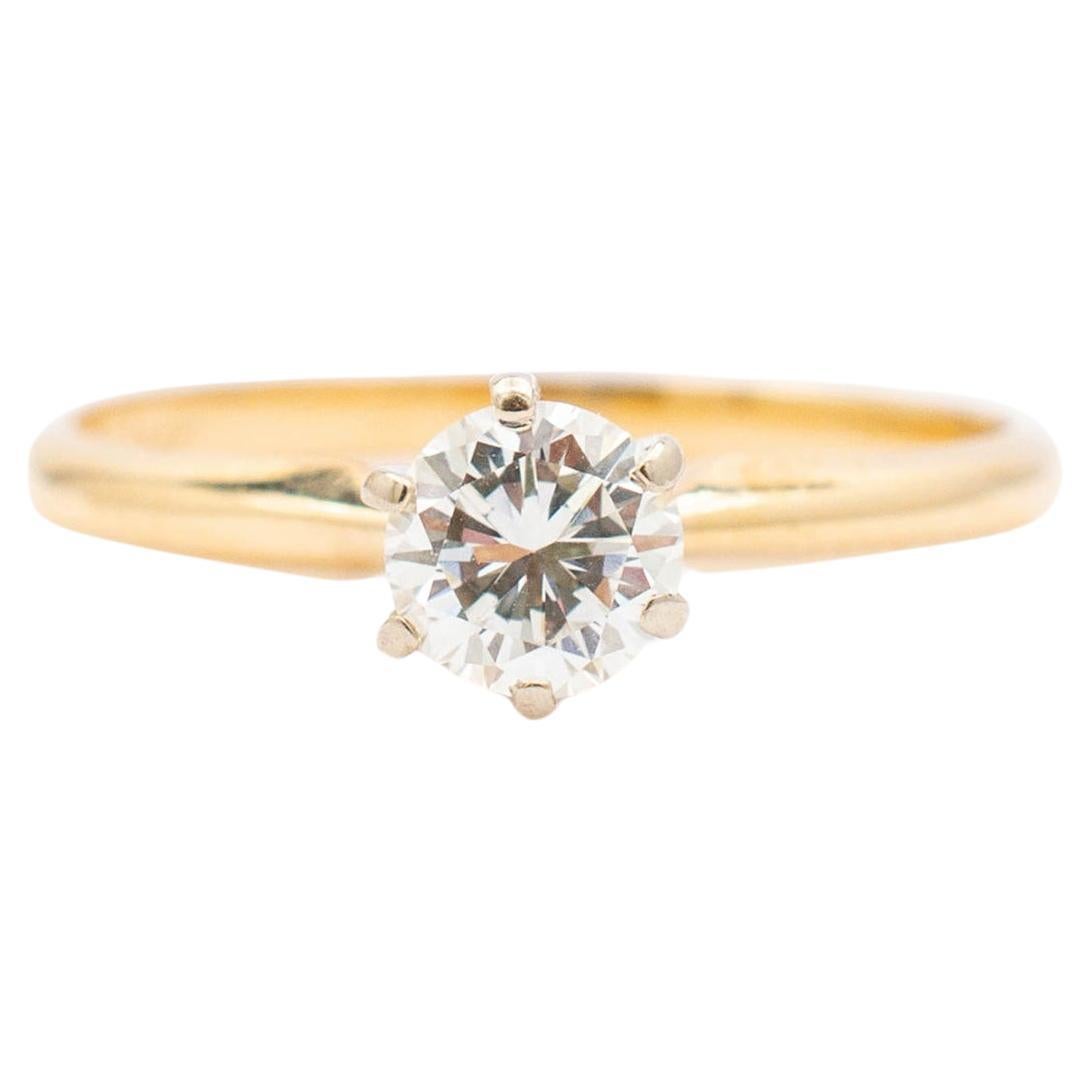 Ladies 14K Yellow Gold Solitaire Diamond Engagement Ring For Sale