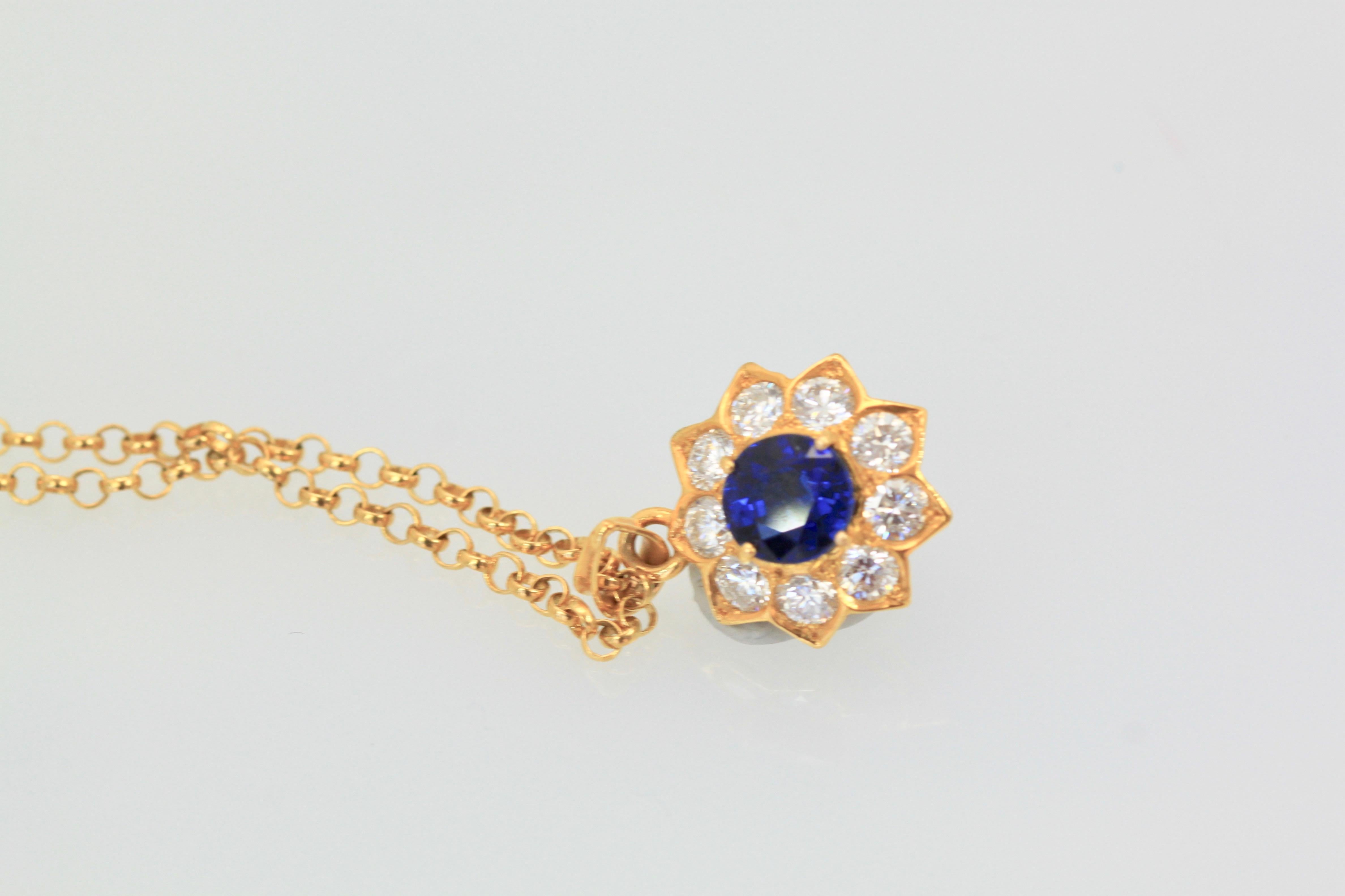 Ladies 18 Karat Gold Diamond Sapphire Pendant 2.50 Carat 6