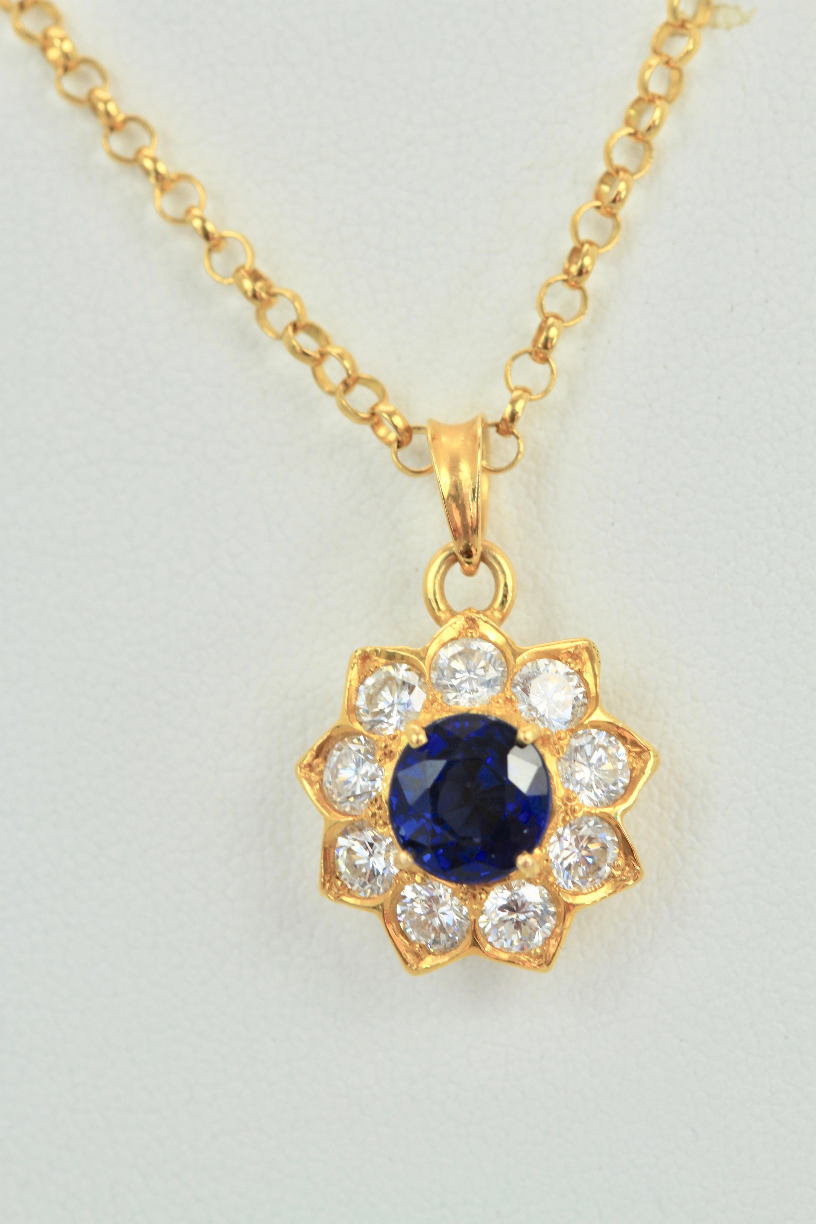 Round Cut Ladies 18 Karat Gold Diamond Sapphire Pendant 2.50 Carat