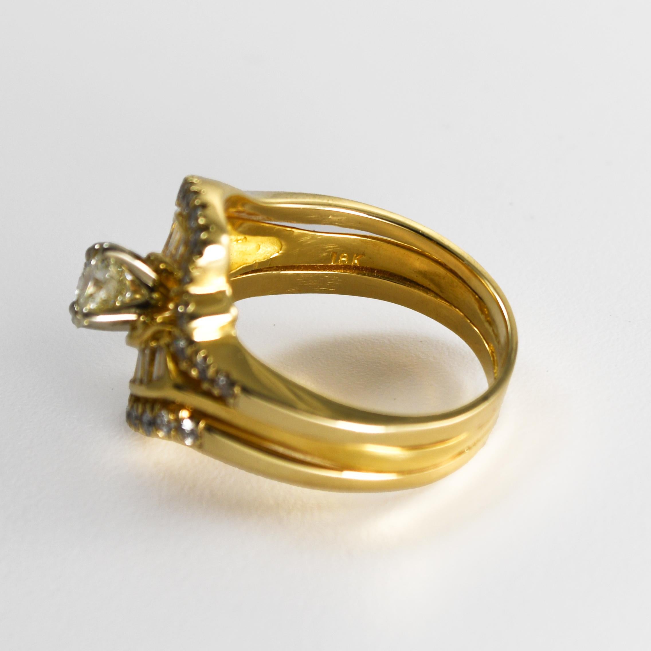 Bague pour femme en or jaune 18 carats avec diamants de 2,80 carats de poids total en vente 2