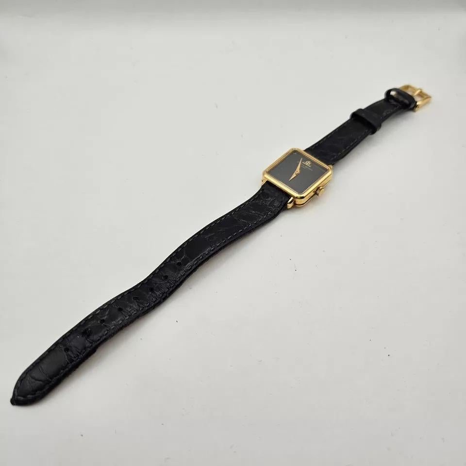 Ladies 18ct Wristwatch by Baume & Mercier Black Onyx Dial For Sale 3