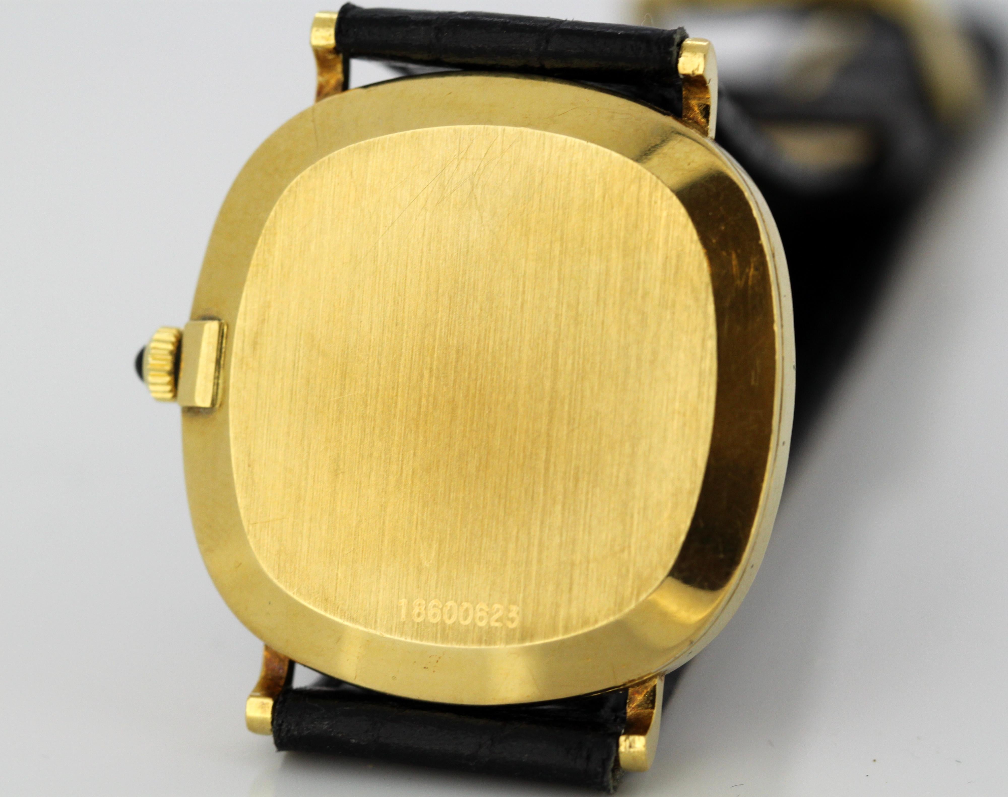 Ladies 18k gold and black dial Longines wristwatch, set with diamond hour marker 2