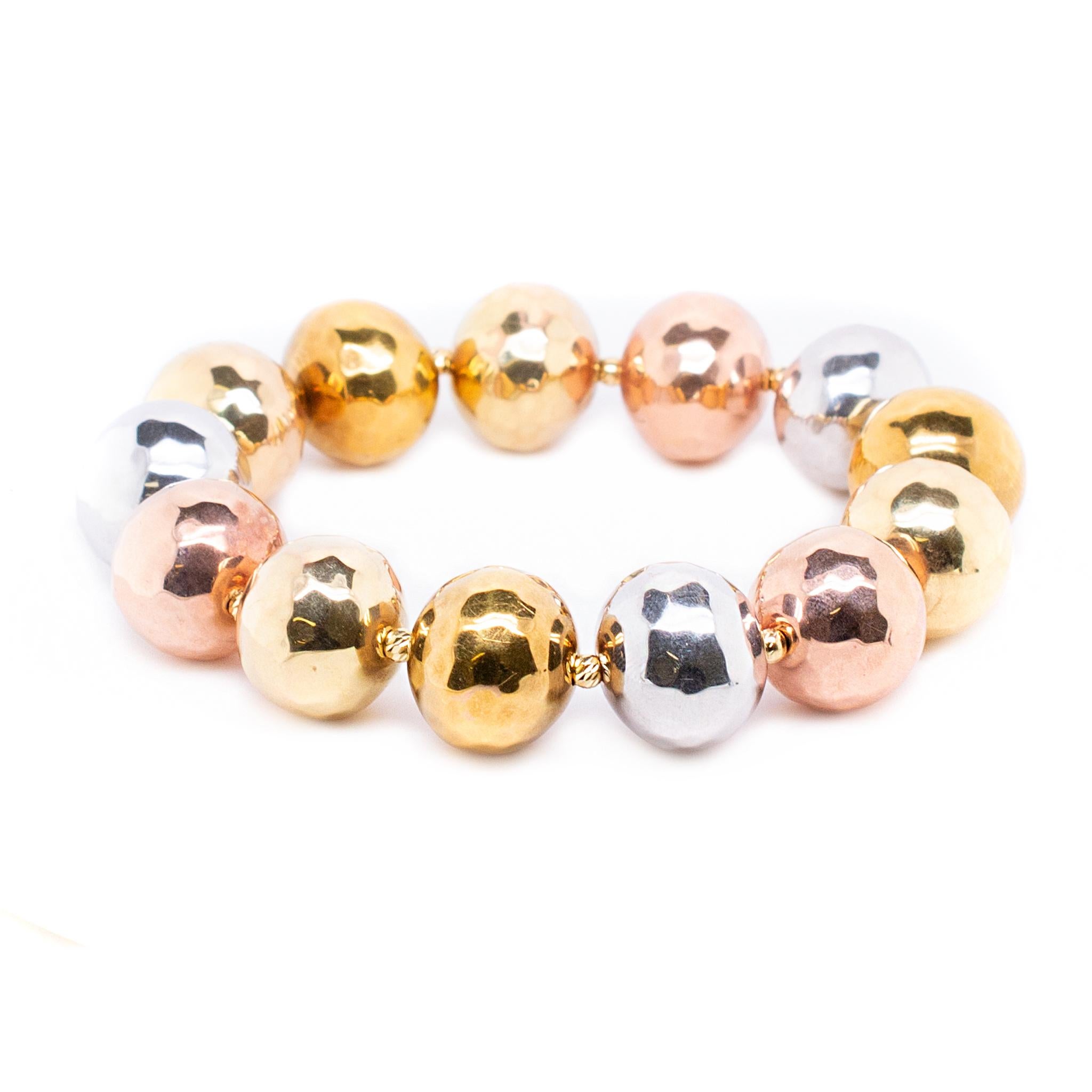 Bracelet de perles tricolores en or 18K pour dames en vente 1