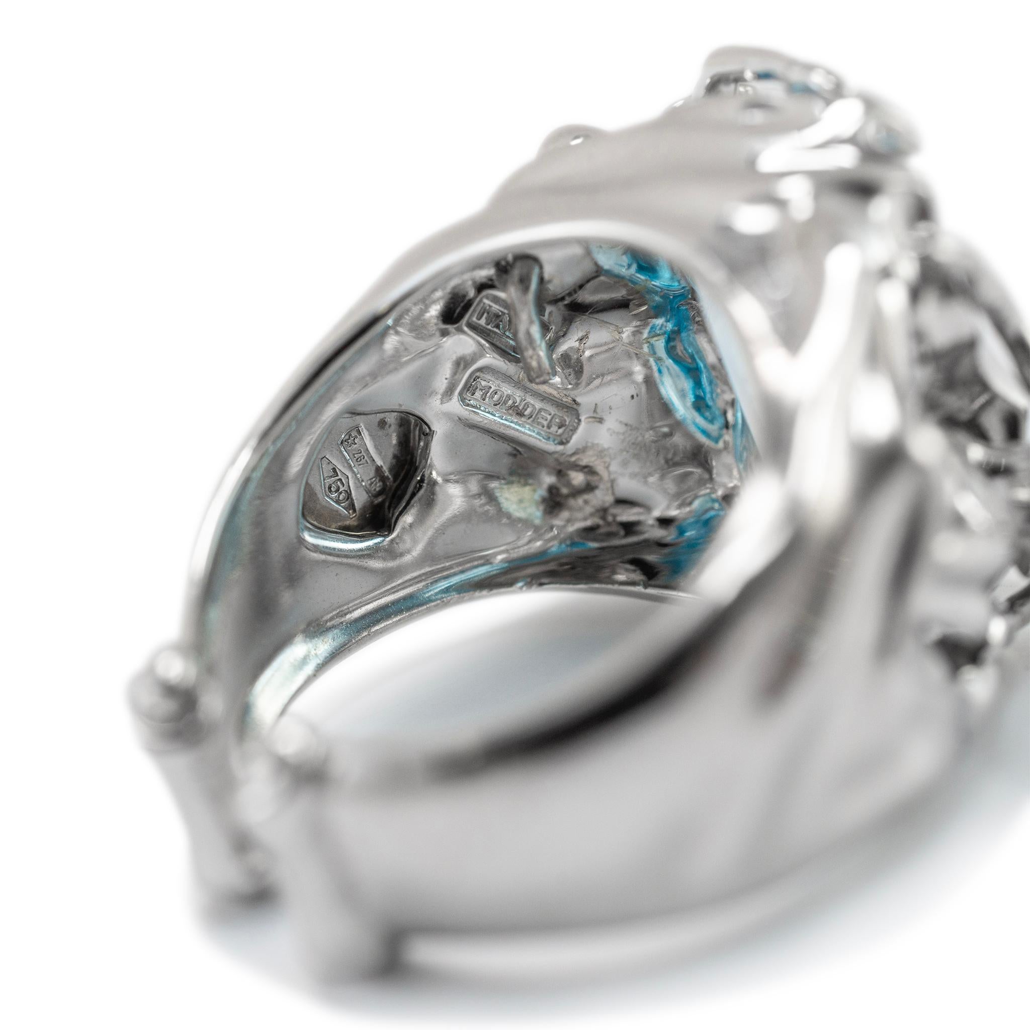 Ladies 18K White Gold 7.44ct Blue Topaz Gothic Cocktail Cuff Ring en venta 1