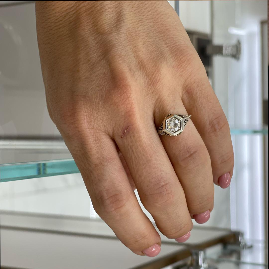 Ladies 18K White Gold Art Deco Diamond Engagement Ring 4