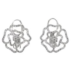 Boucles d'oreilles pendantes en or blanc 18K en forme de fleur avec diamants pour dames