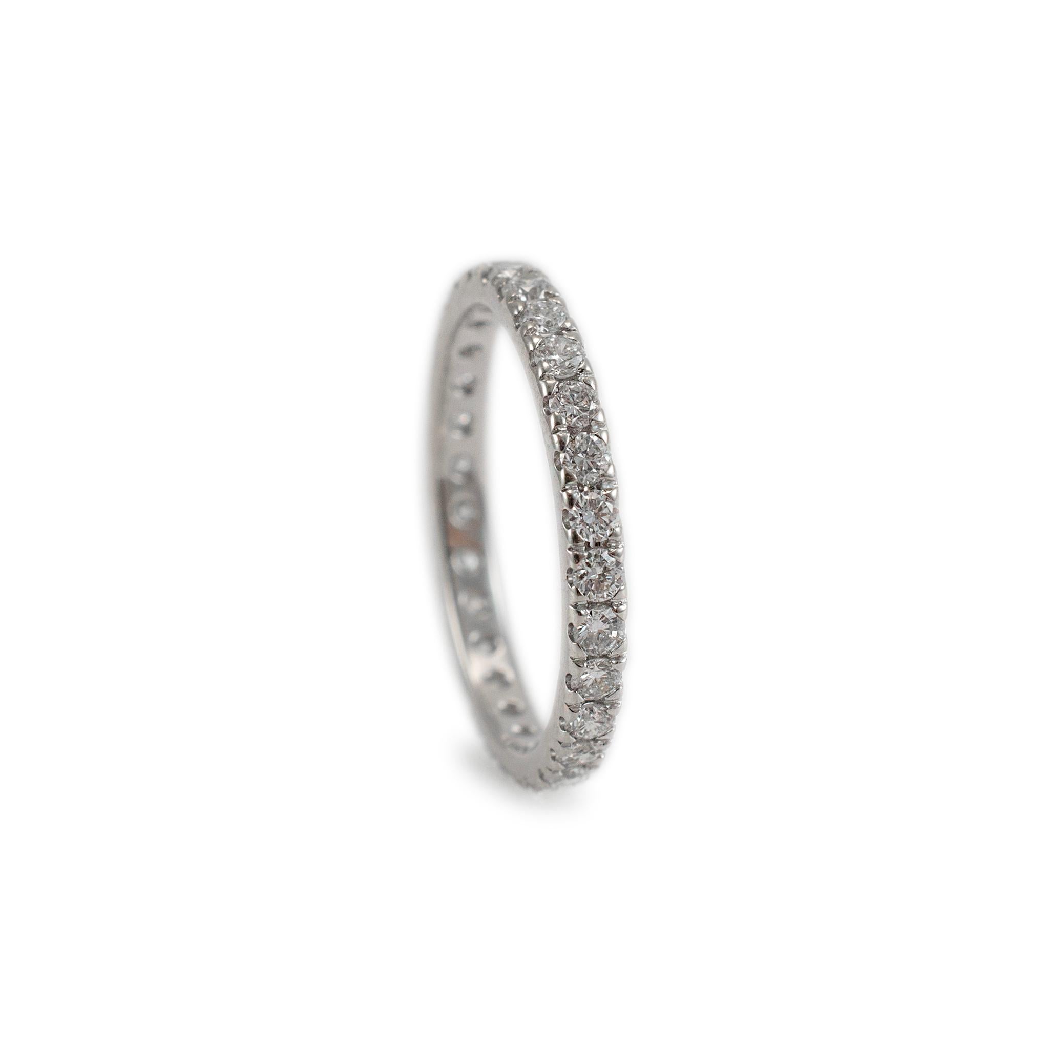 Ladies 18K White Gold Full Eternity Diamond Wedding Band In Excellent Condition In Houston, TX