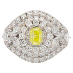 Bague cocktail en or blanc 18 carats pour femmes, certifiée GIA, de couleur vert-jaune vif