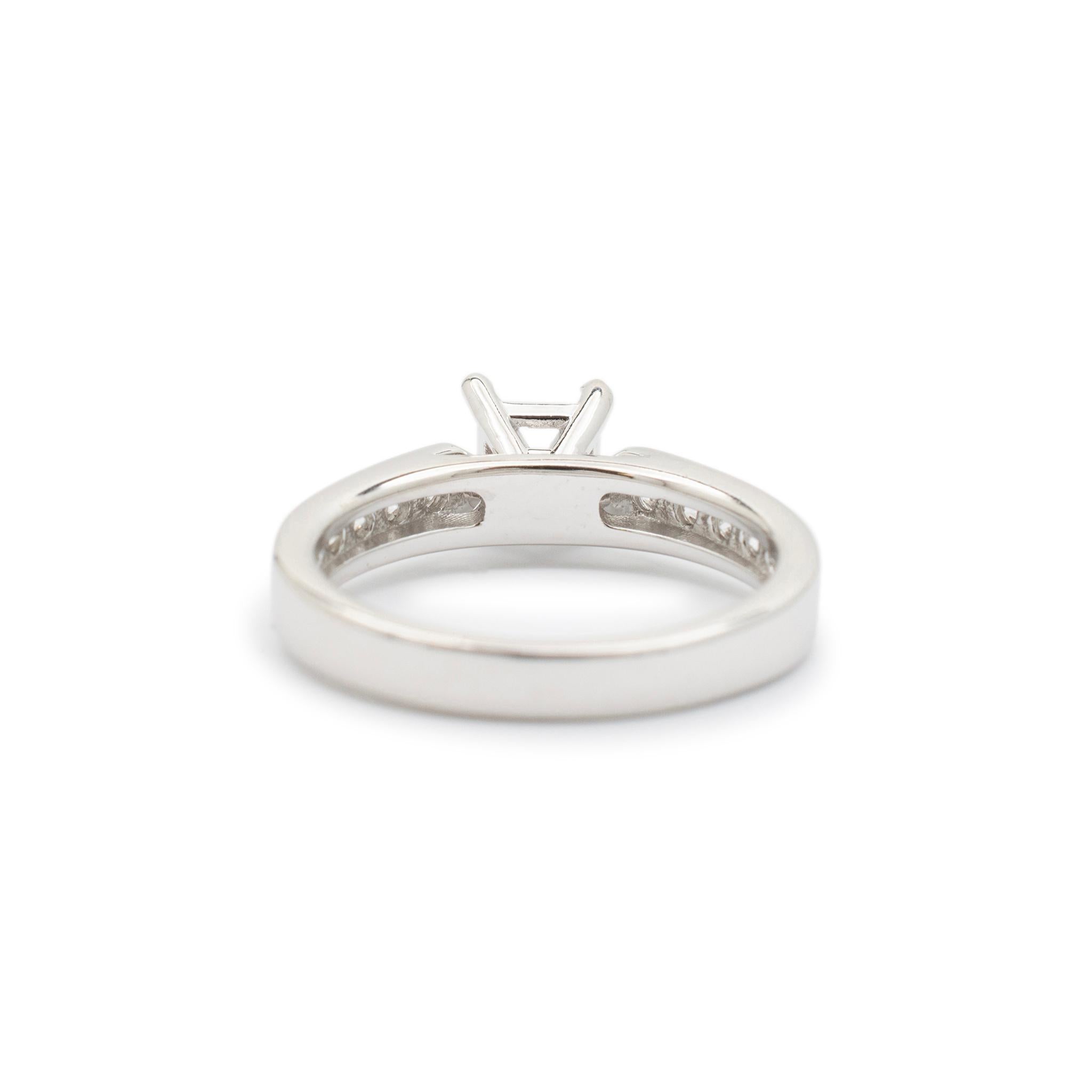 Women's Ladies 18K White Gold Platinum Princess Cut Diamond Semi Mount Engagement Ring For Sale