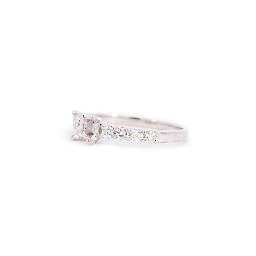 Round Cut Ladies 18k White Gold Semi Mount Diamond Engagement Ring