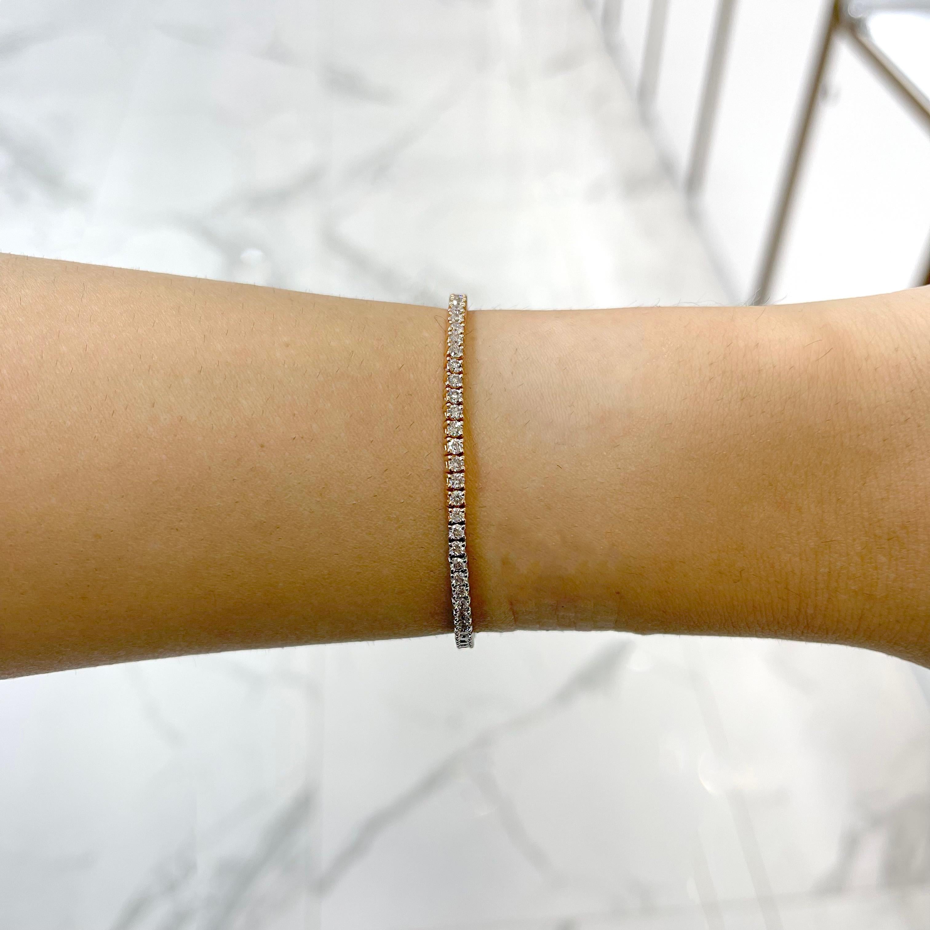 Damen-Tennisarmband aus 18 Karat Weiß- und Roségold mit zweifarbigen Diamanten 3