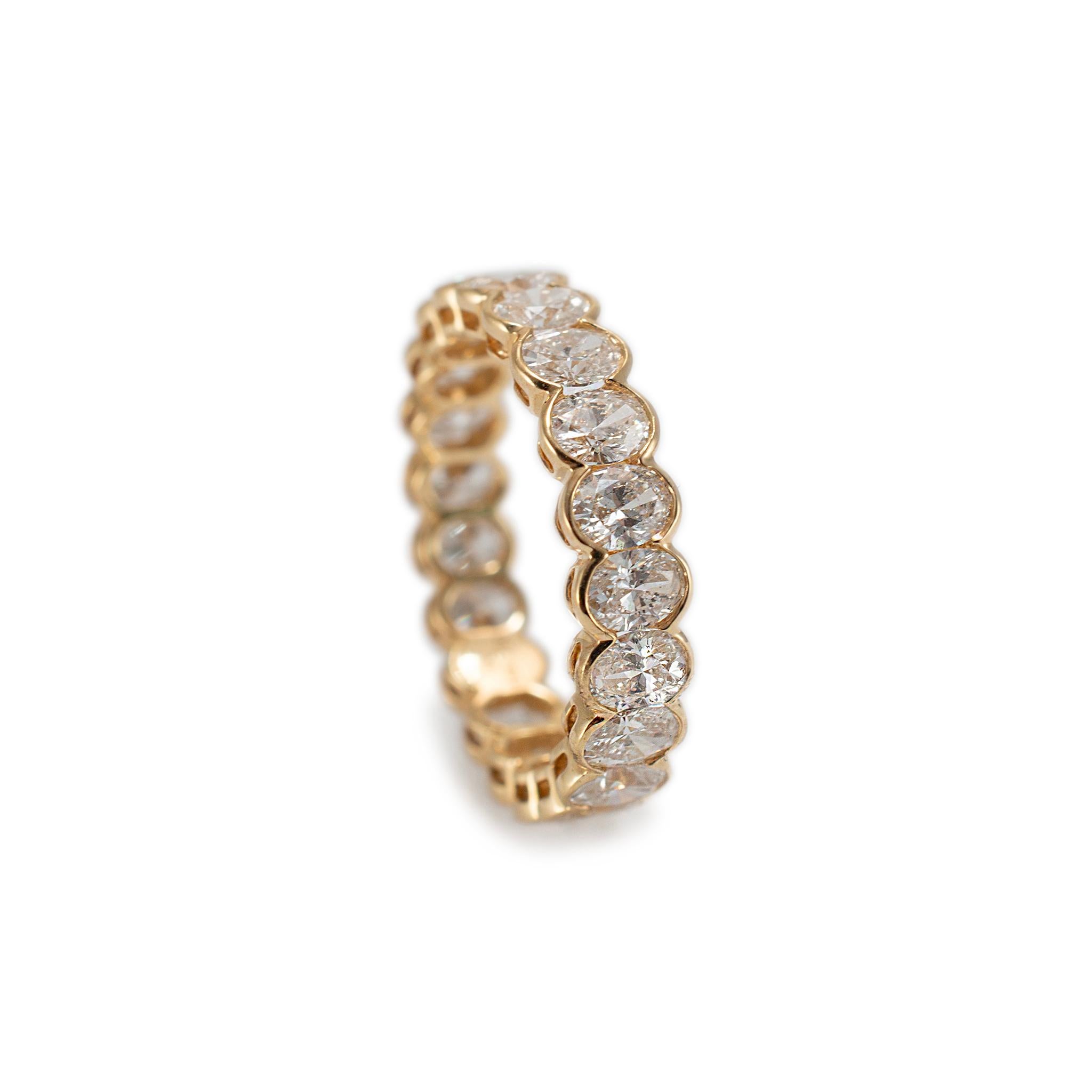 Oval Cut Ladies 18K Yellow Gold Full Eternity 3.17ct Oval Diamond Wedding Band For Sale