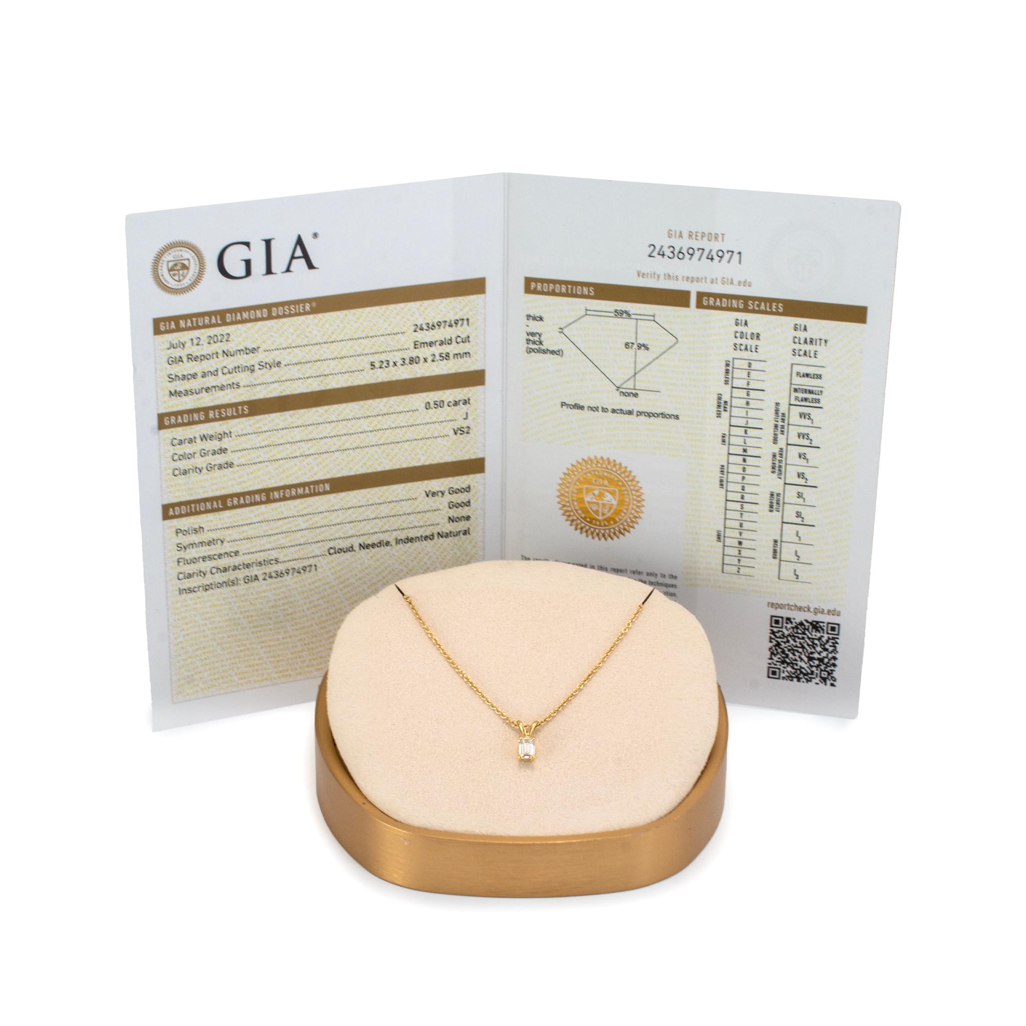Collana da donna in oro giallo 18K GIA 0.50ct Emerald Cut 4 Prong Solitaire in vendita 4