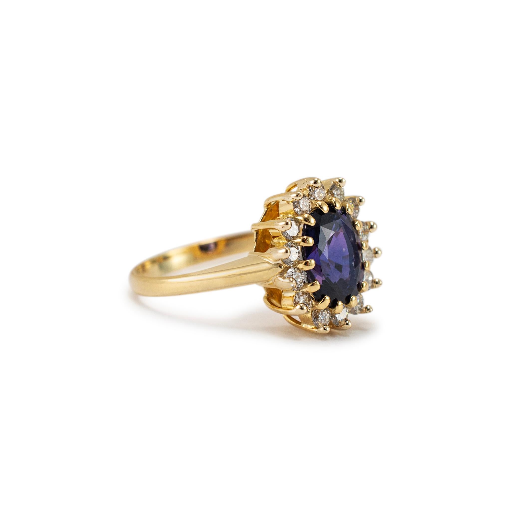 Bague cocktail pour femmes en or jaune 18 carats, saphir, halo de diamants Excellent état - En vente à Houston, TX