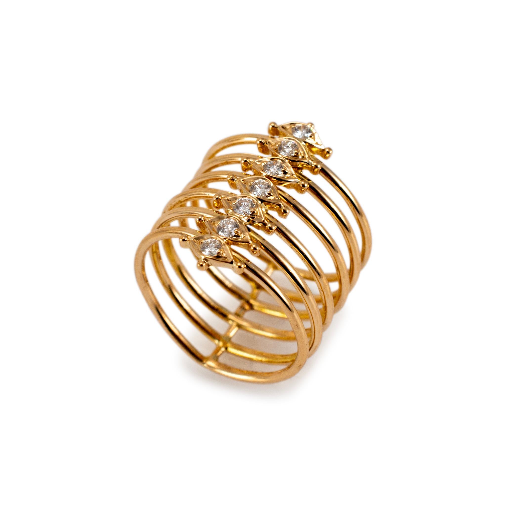 Gender: Ladies 

Metal Type: 18K Yellow Gold

Ring Size: 6.5 

Width: 13.75 mm

Weight: 6.36 grams

One ladies 18K yellow gold seven-across diamond solitaire band with a half-round shank. The metal was tested and determined to be 18K yellow gold. In