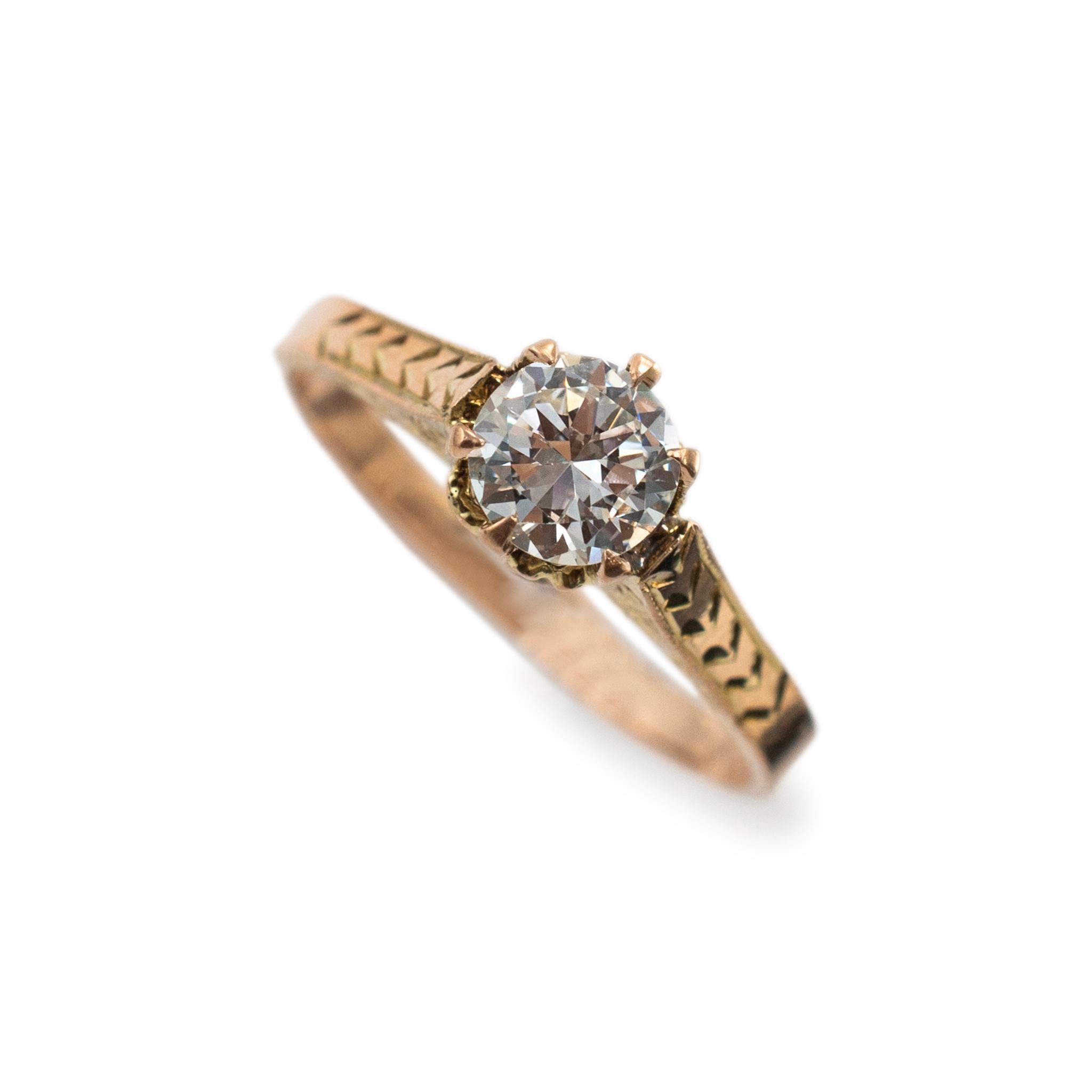 Genere: Donna

Tipo di metallo: Oro giallo 10 carati

Misura dell'anello: 6.5

Peso: 2.20 grammi

Un anello di fidanzamento da donna con diamante antico solitario filigranato in oro giallo 10K con gambo morbido e quadrato. Inciso con