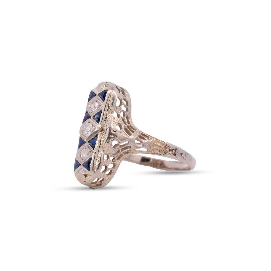 Ladies Antique Art Deco 14 Karat White Gold Sapphires Diamond Ring In Excellent Condition For Sale In Houston, TX