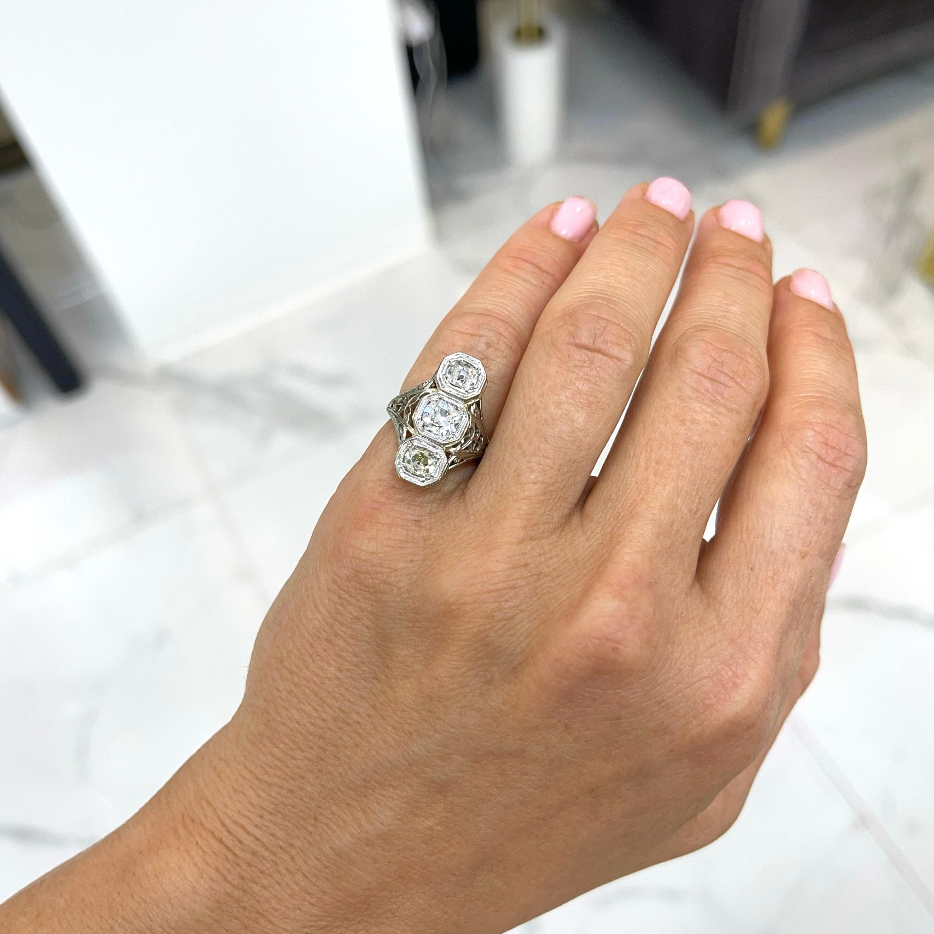 Ladies Antique Art Deco 18K White Gold Three Stone Diamond Engagement  Ring 1