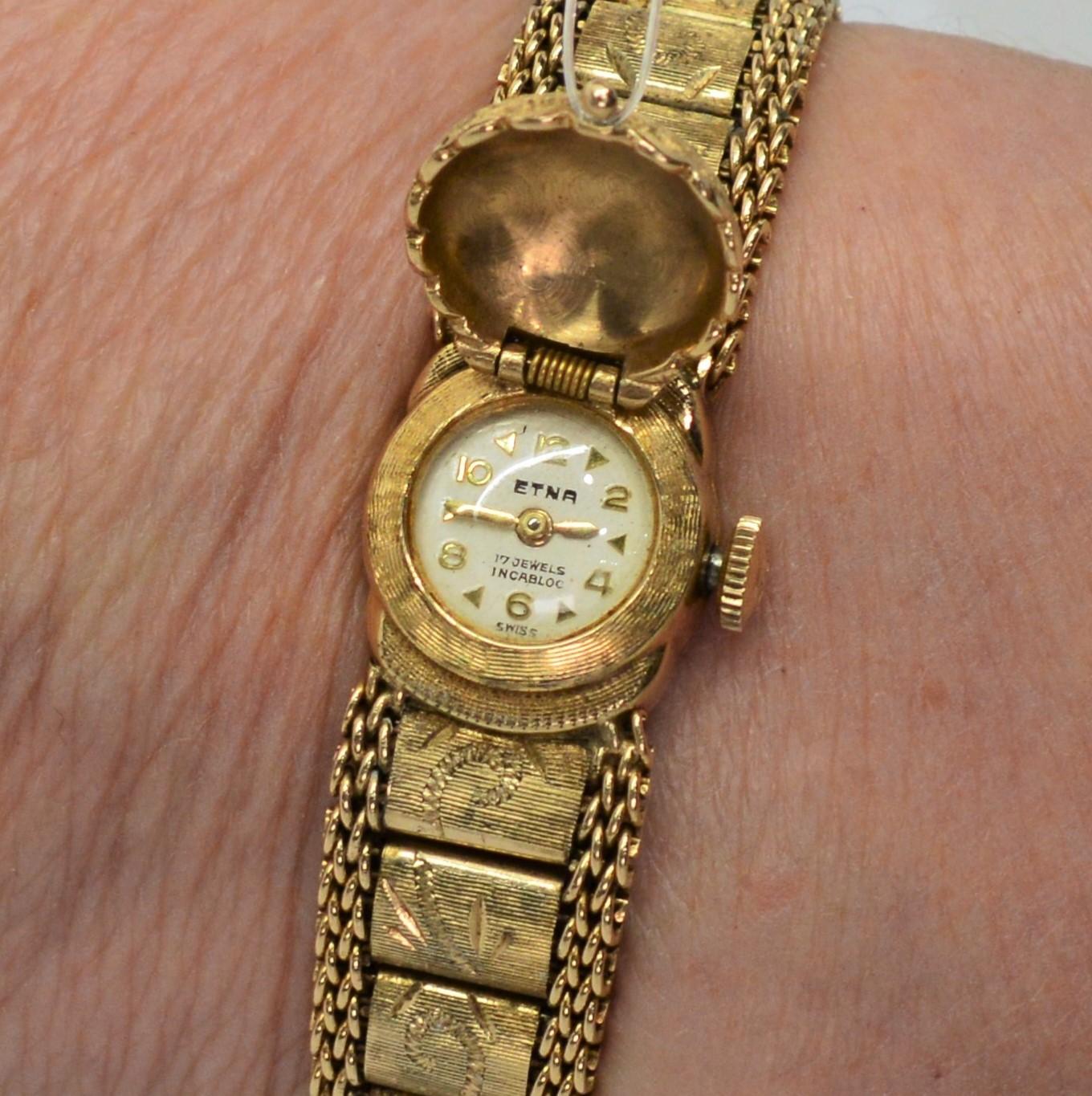 Ladies Antique Engraved 14 Karat Yellow Gold Swiss Watch Bracelet For Sale 3