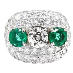 Ladies Antique Platinum Diamonds And Emeralds Ring