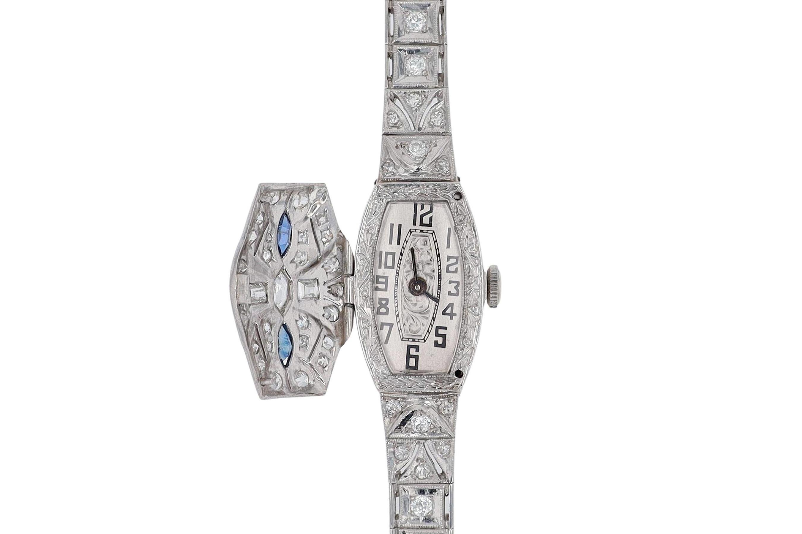 Ladies Art Deco Cocktail Diamond Sapphire Platinum Secret Watch Pour femmes en vente